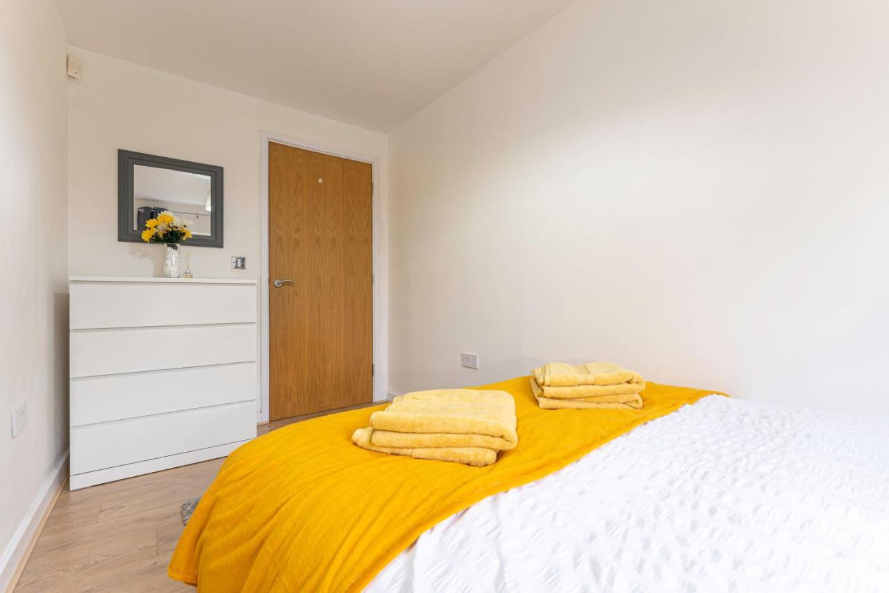Riley House Spacious City Apartment كوفنتري المظهر الخارجي الصورة
