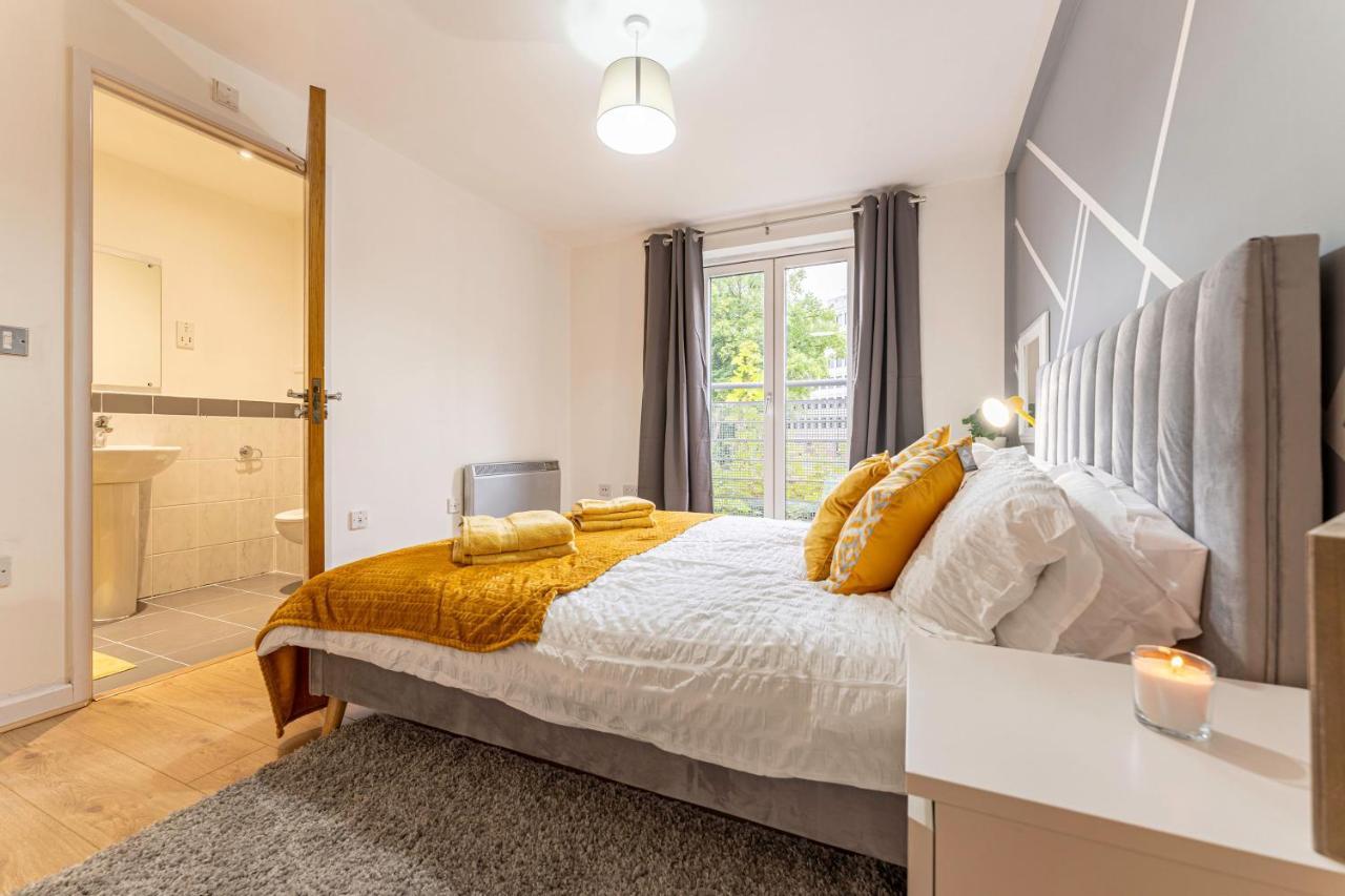 Riley House Spacious City Apartment كوفنتري المظهر الخارجي الصورة