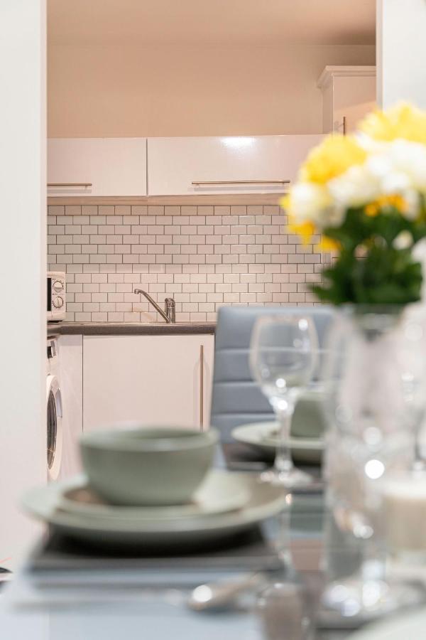 Riley House Spacious City Apartment كوفنتري المظهر الخارجي الصورة