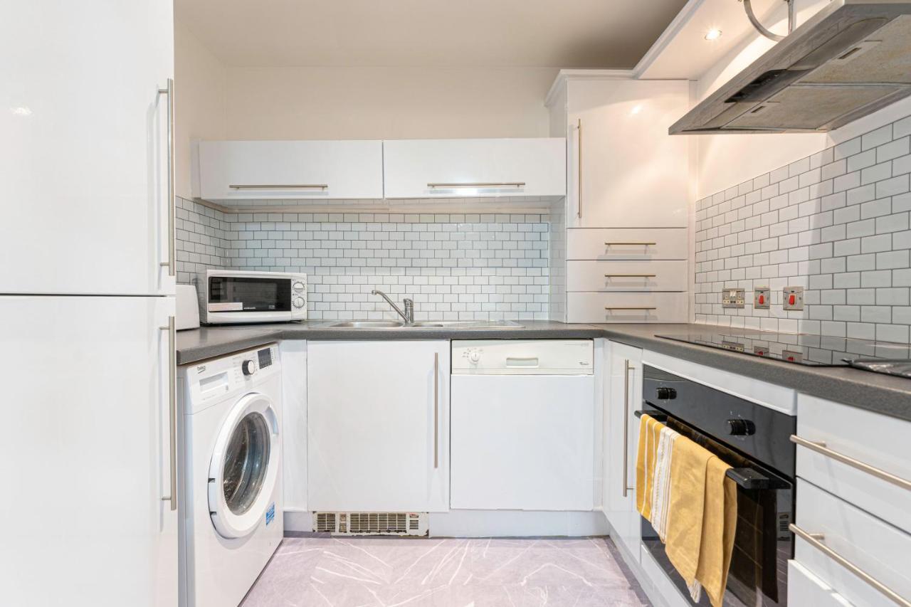Riley House Spacious City Apartment كوفنتري المظهر الخارجي الصورة