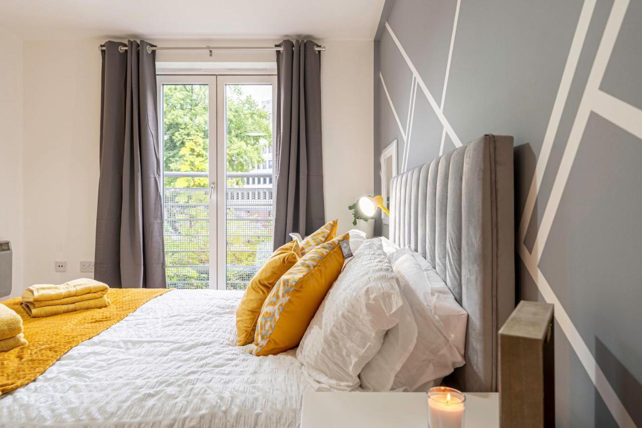 Riley House Spacious City Apartment كوفنتري المظهر الخارجي الصورة